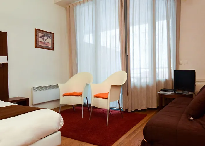 Residhotel Imperial Rennequin 4*