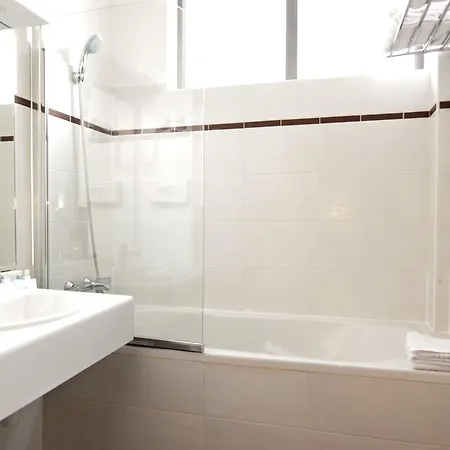Residhotel Imperial Rennequin Lägenhetshotell 3*
