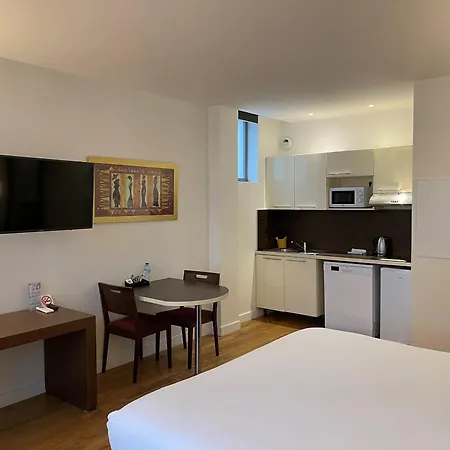 Apart Otel Residhotel Imperial Rennequin 4*