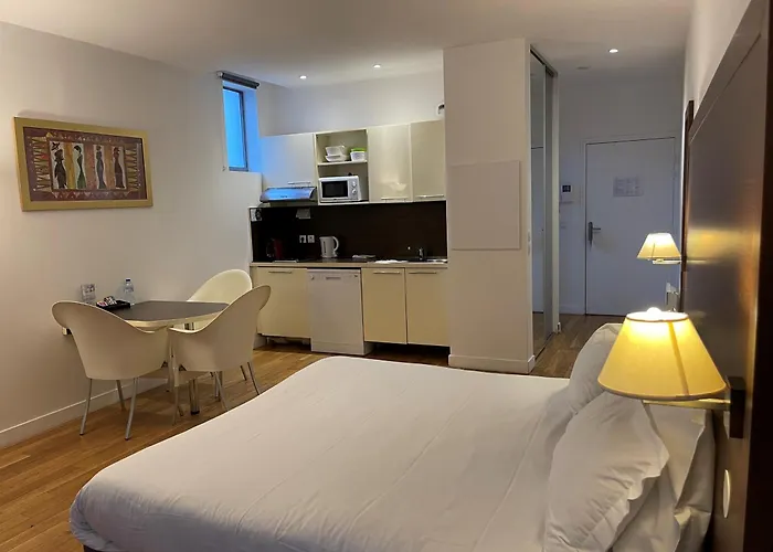 Residhotel Imperial Rennequin מלון דירות 4*